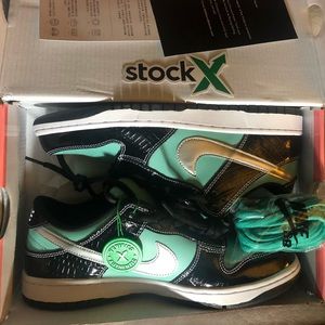 Nike Dunk Low SB Tiffany